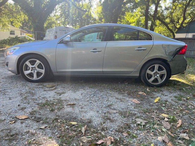 2013 Volvo S60 T5 photo 2