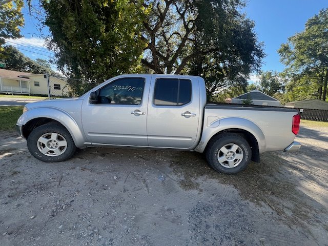 2006 Nissan Frontier LE photo 6