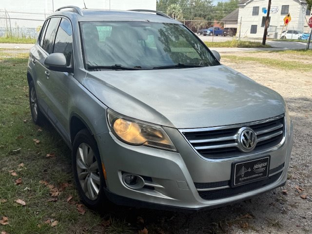 2011 Volkswagen Tiguan SE