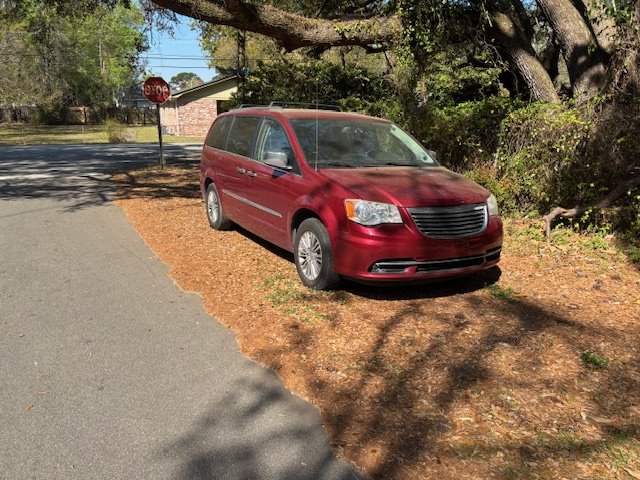 2013 Chrysler Town & Country Touring-L