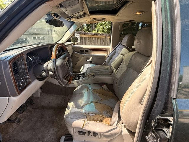 2002 Cadillac Escalade Base - Photo 9