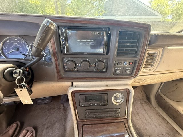 2002 Cadillac Escalade Base - Photo 12