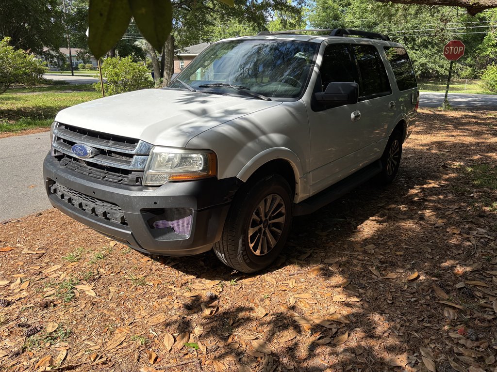2015 Ford Expedition XLT's photo