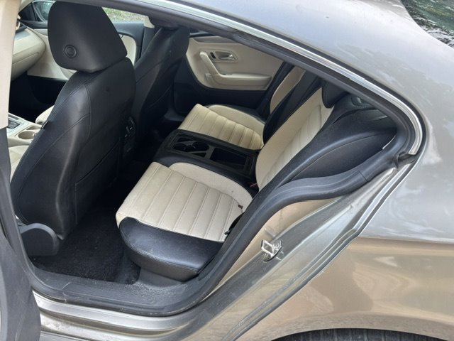 2011 Volkswagen CC Sport - Photo 12