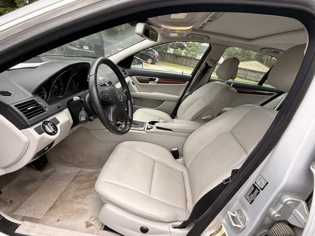 2010 Mercedes-Benz C-Class C300 Sport - Photo 9