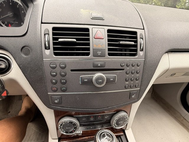 2010 Mercedes-Benz C-Class C300 Sport - Photo 11