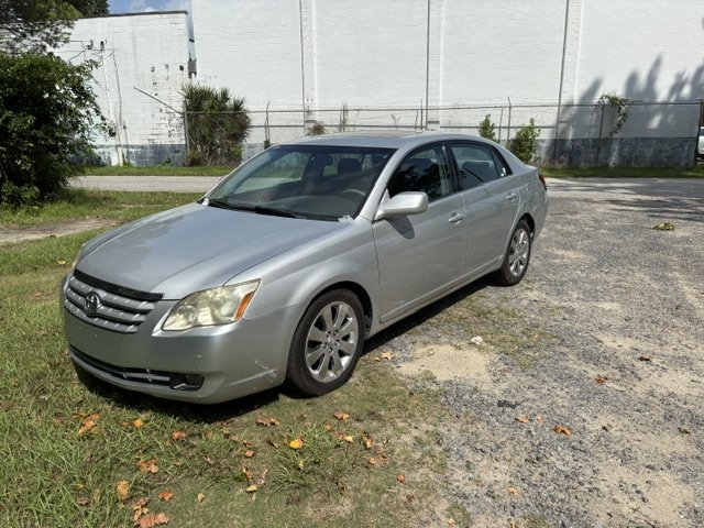 2005 Toyota Avalon